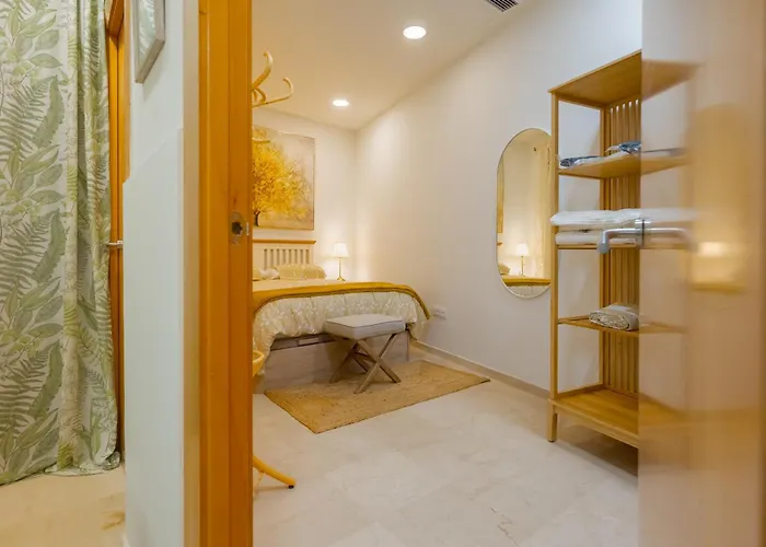 Fantastico 2h+1b Plaza Del Museo Apartment