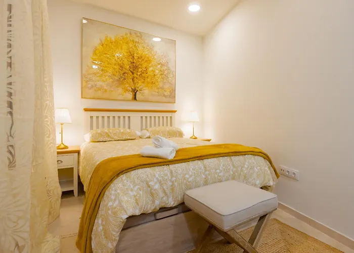Fantastico 2h+1b Plaza Del Museo Apartment