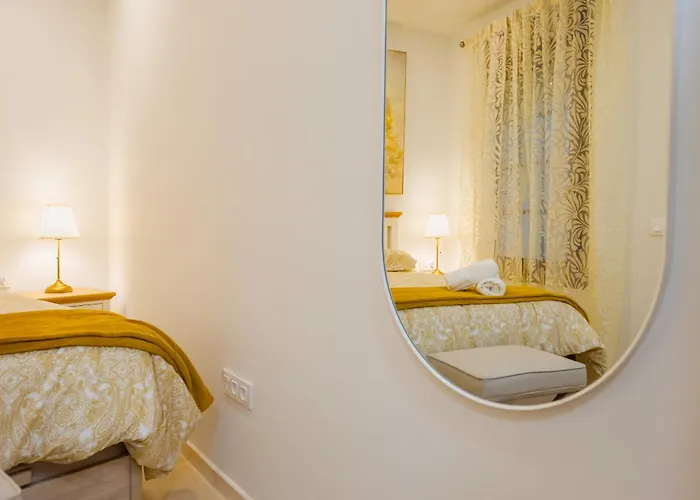 Fantastico 2h+1b Plaza Del Museo Apartment Seville