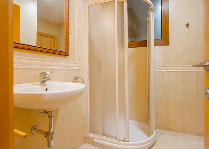 Fantastico 2h+1b Plaza Del Museo Apartment *