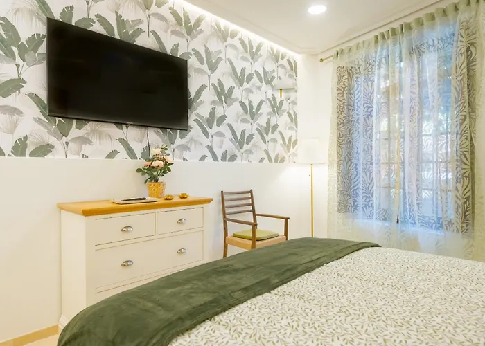 Fantastico 2h+1b Plaza Del Museo Apartment *